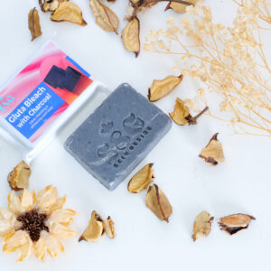 Gluta Bleach With Charcoal Deep Cleansing & Whitening Swirl Soap